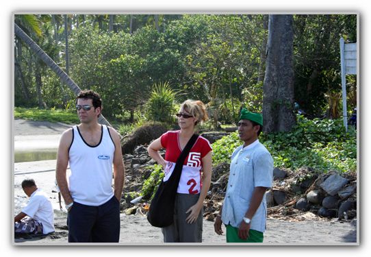 SJ Richard and Guide in Bali Nov 05